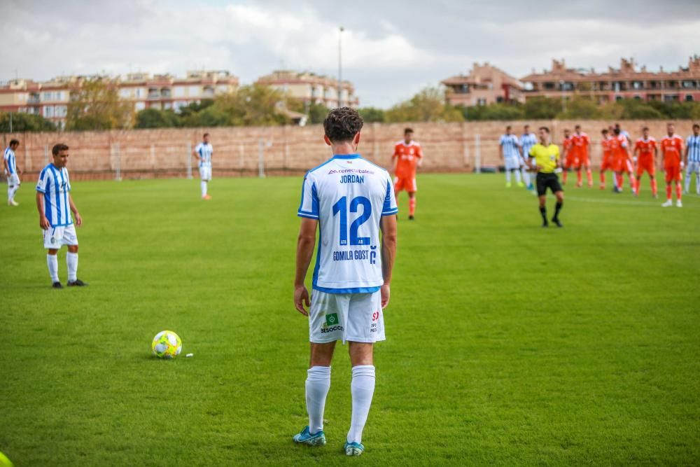 El Atlético Baleares vence al Oviedo (3-1)