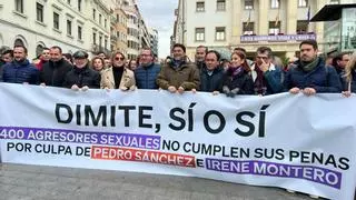 El PP sigue su ofensiva contra la ley del "solo sí es sí": concentración silenciosa en Alicante ante la "norma de la infamia"