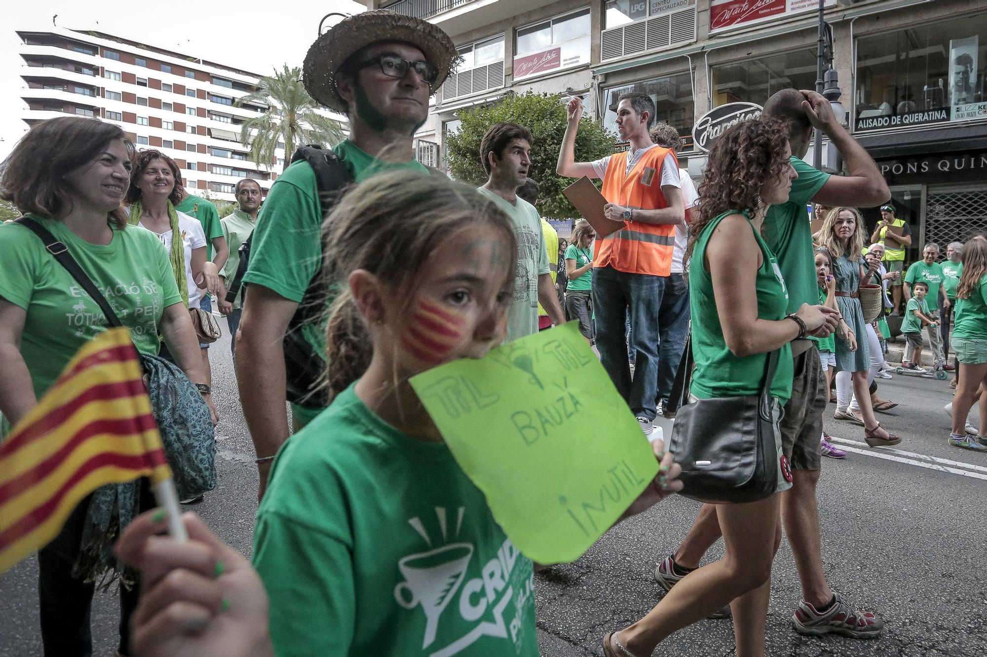 FOTOS | Se cumplen 10 años de la gran manifestcación contra el TIL en Palma