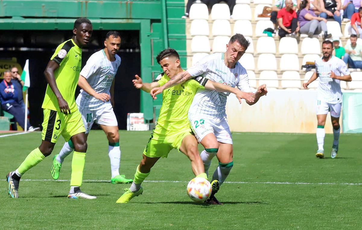 Las imágenes del Córdoba CF - Ceuta