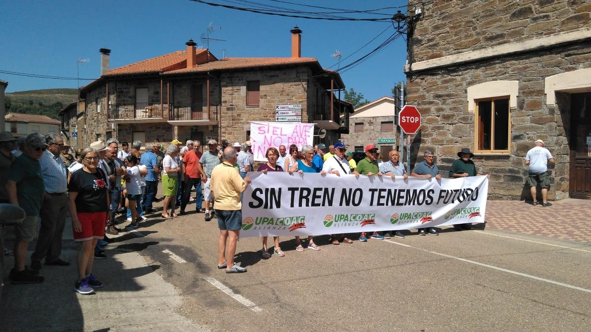 Parón en Villardeciervos.