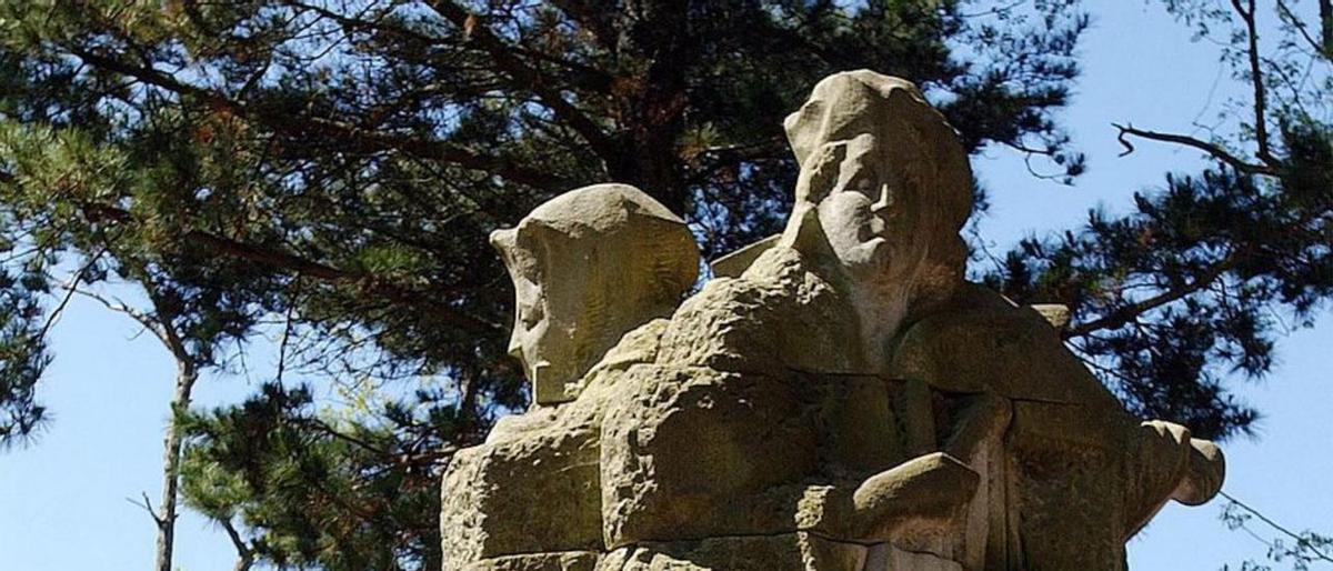 Monumento a Codax, Meendinho y Johan de Cangas en San Simón.
