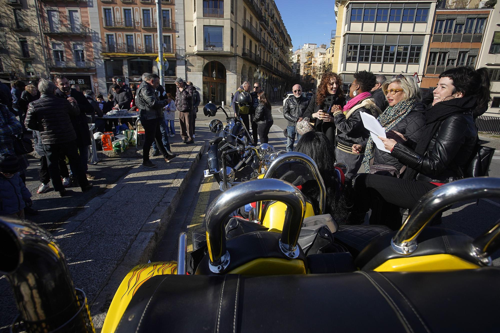 Poesia i motos per fer arribar la cultura als més necessitats