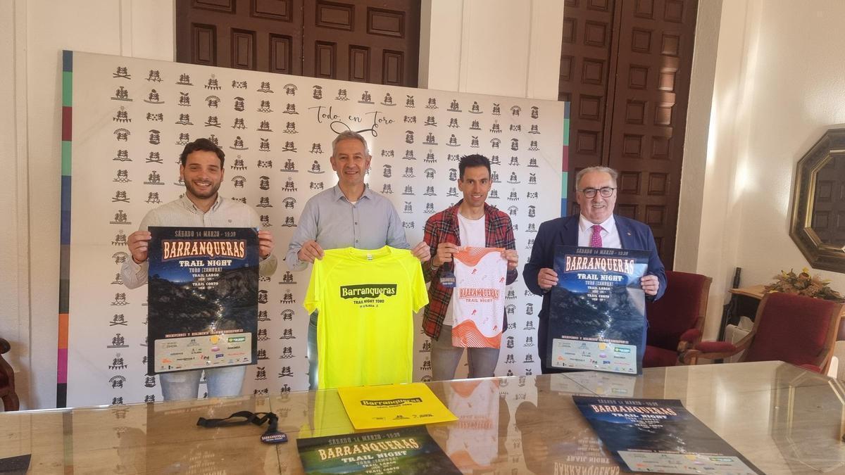 Presentación de "Barranqueras Trail Night" en el Ayuntamiento de Toro.