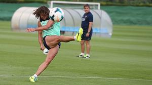 El capità s’entrena amb vuit jugadors més disponibles del primer equip, dos del Barça B i dos juvenils.