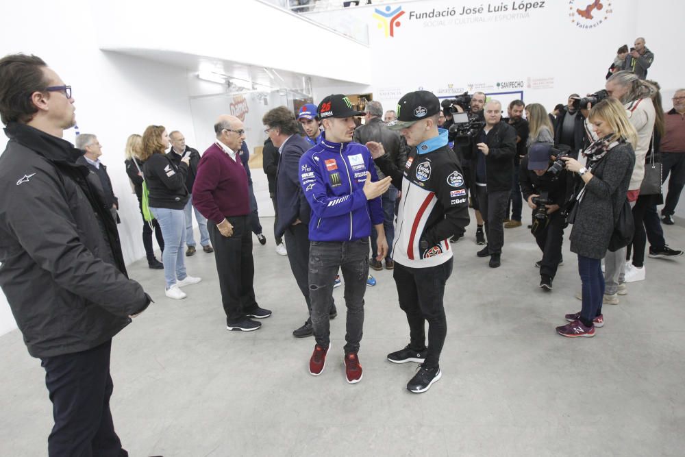 Los pilotos del Mundial, en una exhibición de pilota en Pelayo