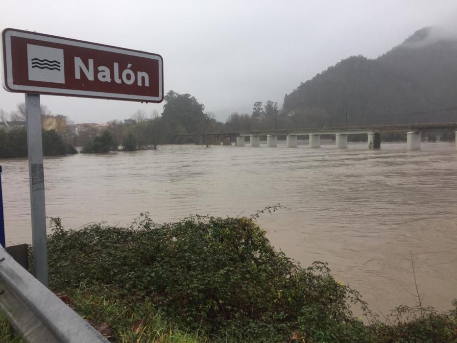 Temporal en Asturias: Segundo día de riadas y desperfectos en Asturias