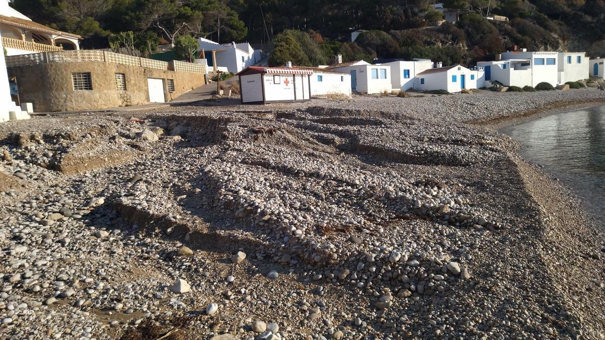 Los destrozos en la cala de la Barraca de Xàbia