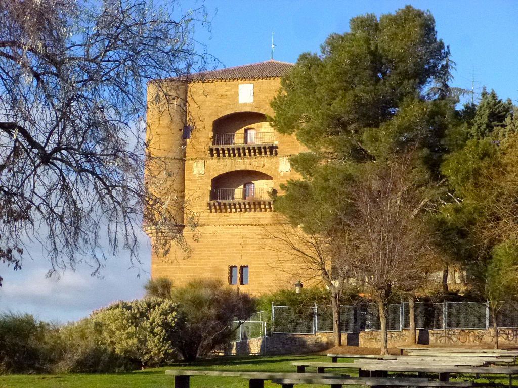 Castillo de la Mota y Torre del Caracol, hoy Parador Nacional de Benavente.