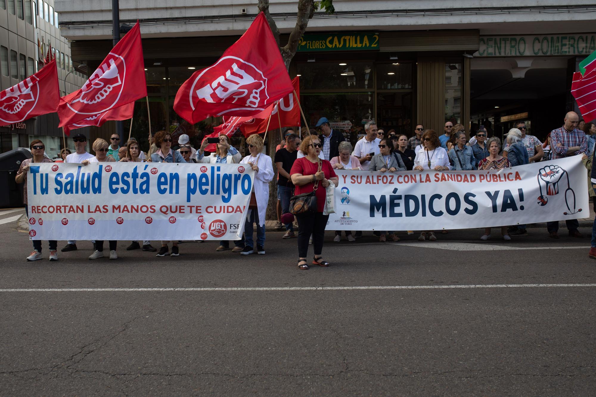 GALERÍA | Las imágenes de la manifestación por la sanidad en Zamora este sábado