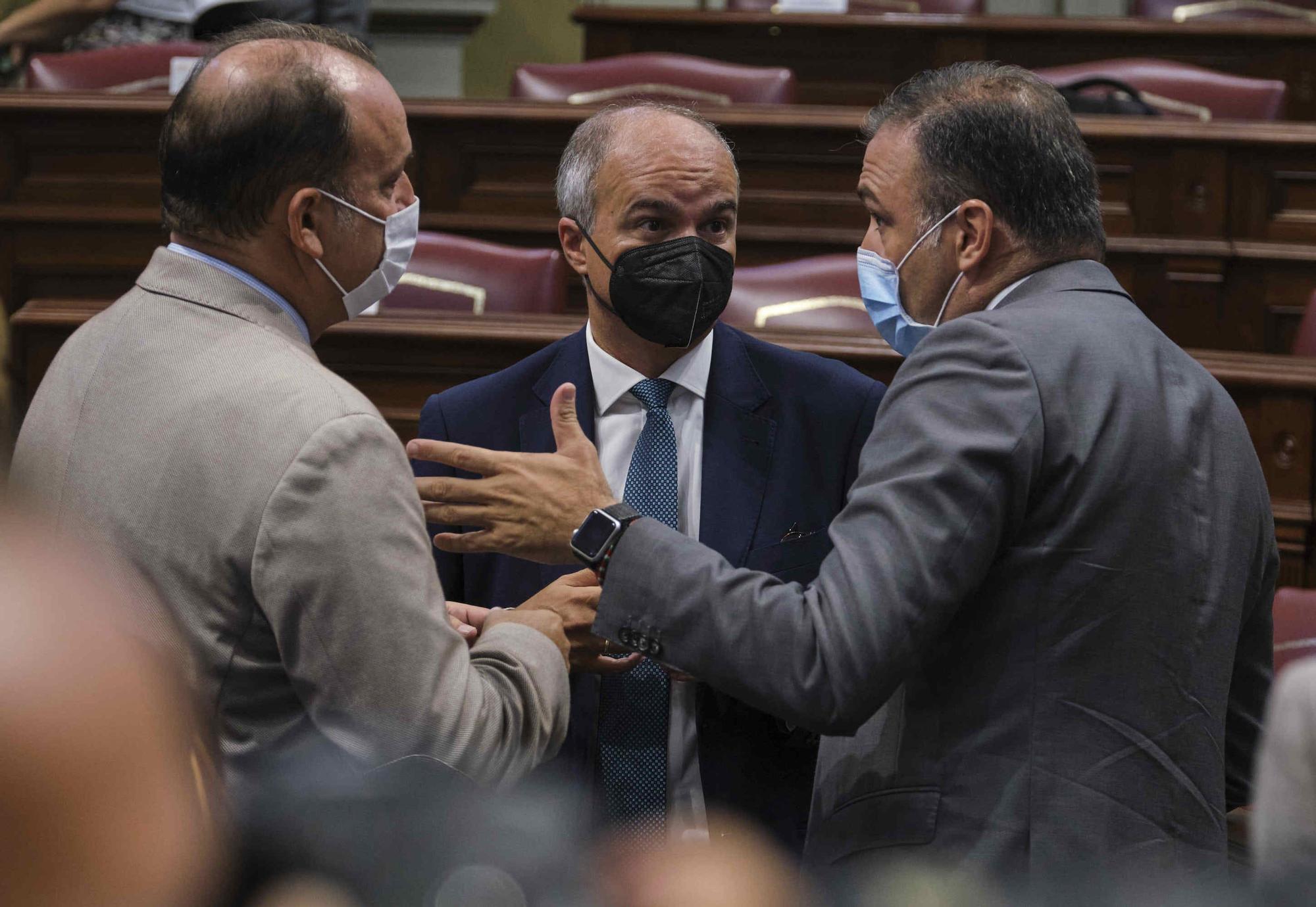 Pleno del Parlamento de Canarias