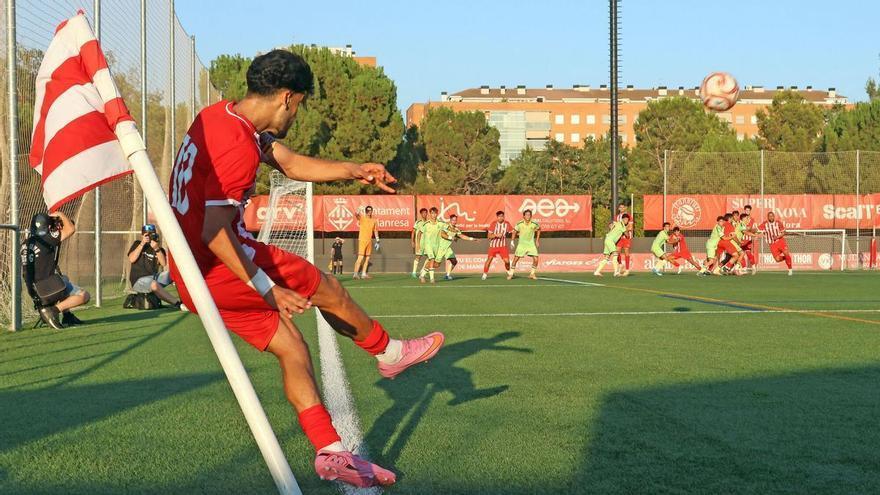 El CE Manresa afronta aquest vespre el penúltim test de la pretemporada al Congost
