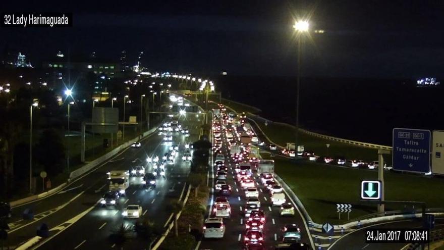 Retención en la Avenida Marítima