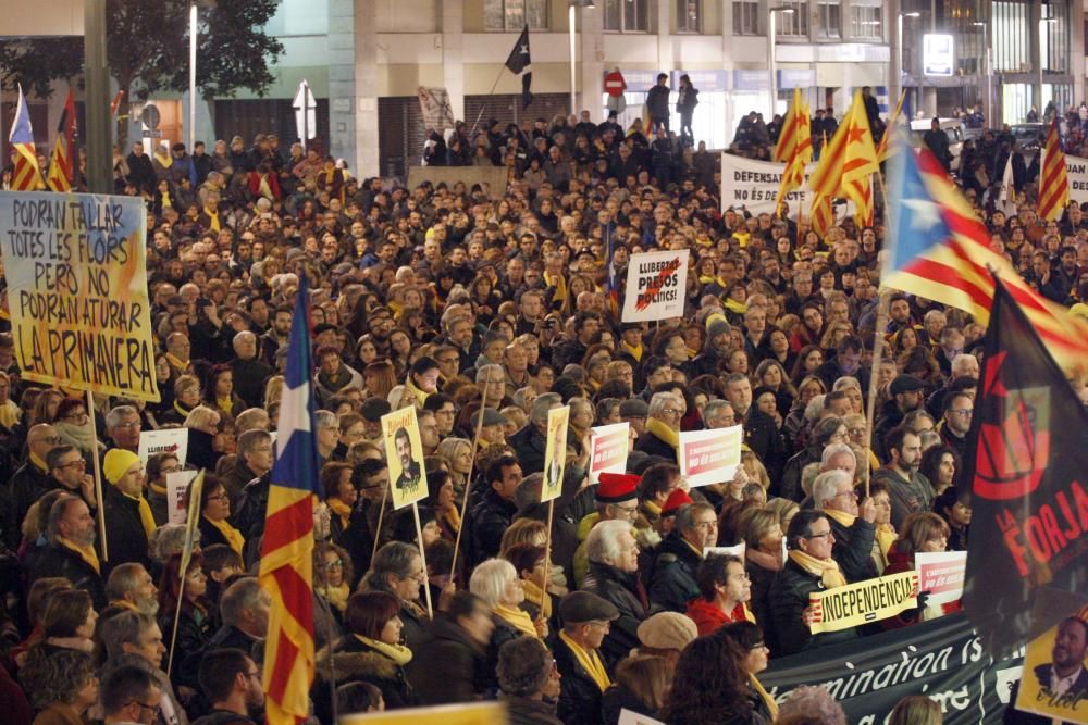 Concentració a Girona contra el judici