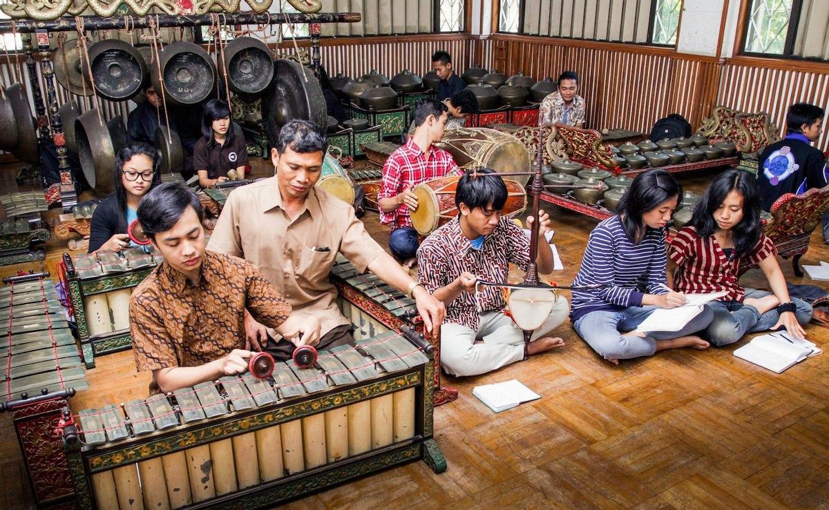 La agrupación musical gamelán de Indonesia