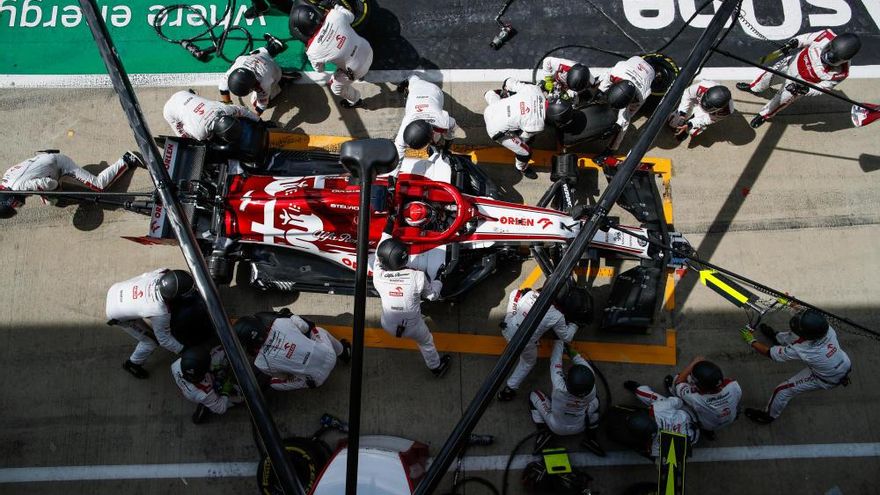 Hamilton guanya amb agonia a Silverstone i Sainz perd una valuosa quarta plaça al final