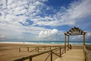 San Fernando también se plantea no poner duchas en sus playas para cumplir el decreto de sequía