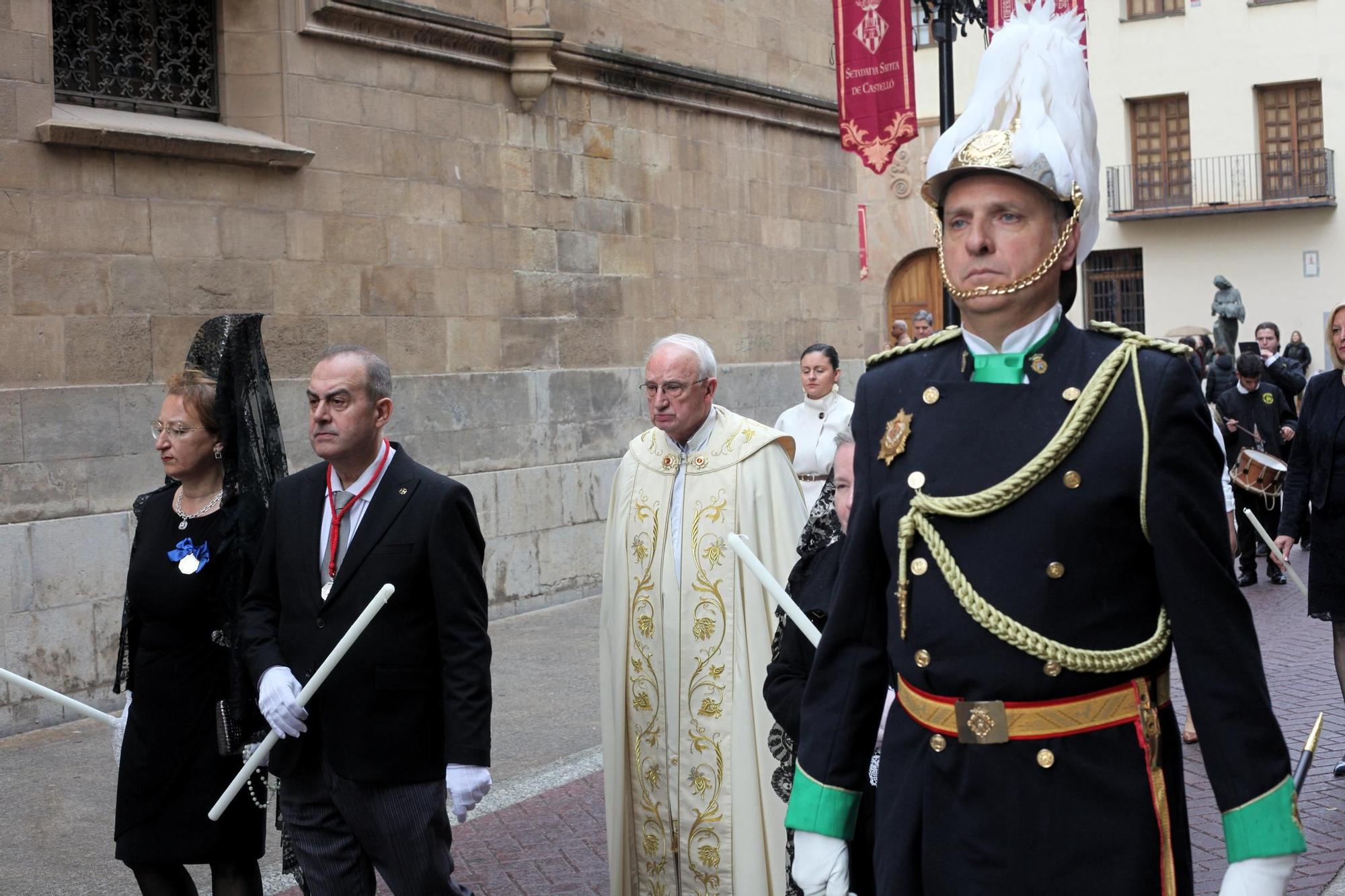 Emocionante procesión del Encuentro en Castelló en la mañana del Domingo de Resurrección