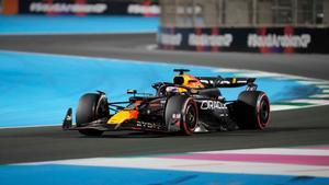 Max Verstappen, durante  la carrera en Arabia