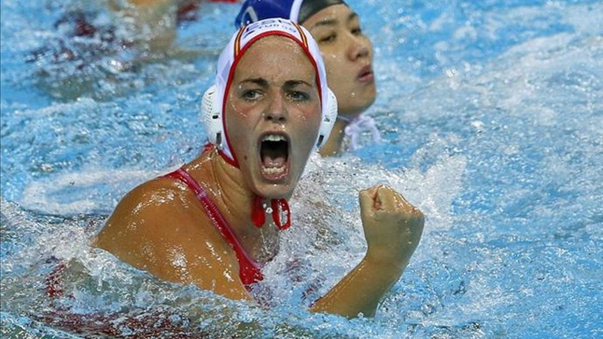 Maica García, celebrando un tanto en la preliminar de los JJOO de Londres 2012