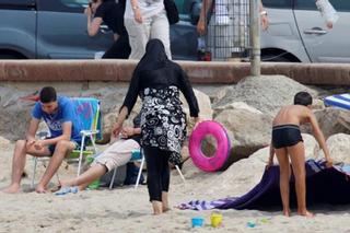 Rebelión de alcaldes franceses contra la suspensión del veto al 'burkini'