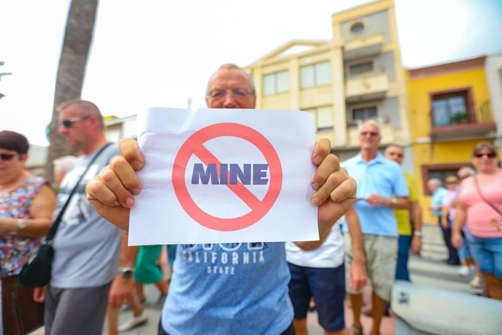 Protesta en San Miguel de Salinas contra la instal