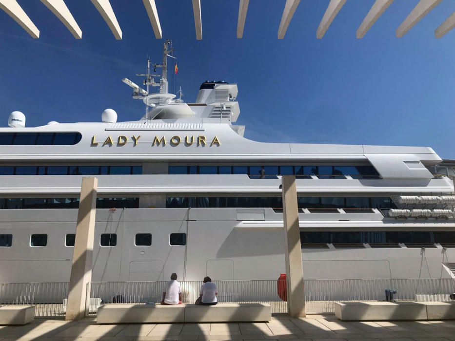 Así es el Lady Moura, el yate atracado en el Puerto de Málaga