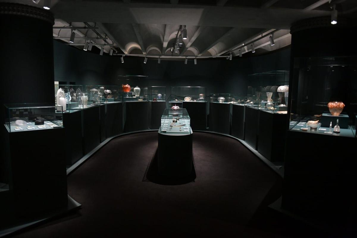 Exposición de Lalique en la Fundación Barrié