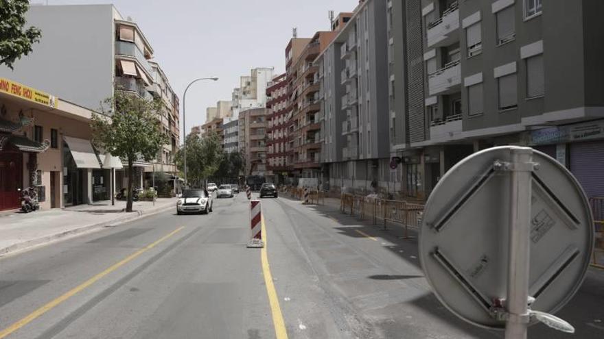 Una parte del carril bici irá por la calle de la Dragonera.