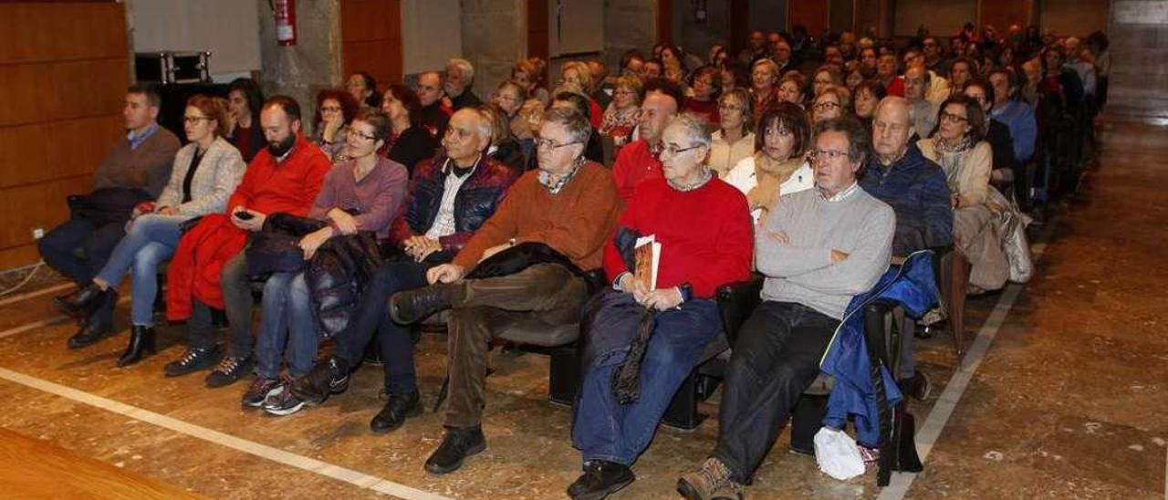 Una imagen del público que asistió a la charla en el Auditorio Municipal do Areal, en Vigo. // Ricardo Grobas