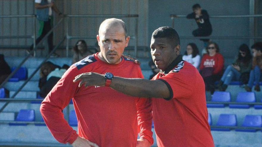 Roberto Peirò, clau a la banqueta i al camp