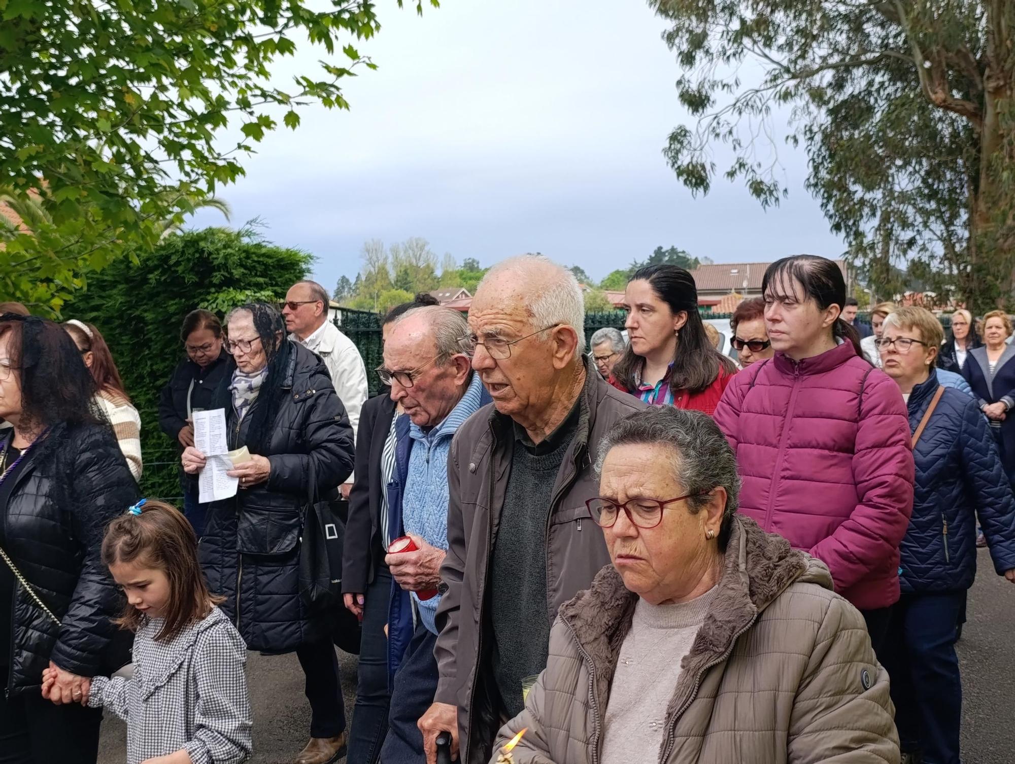 Así fue el Vía Crucis del Viernes Santo de Lugones
