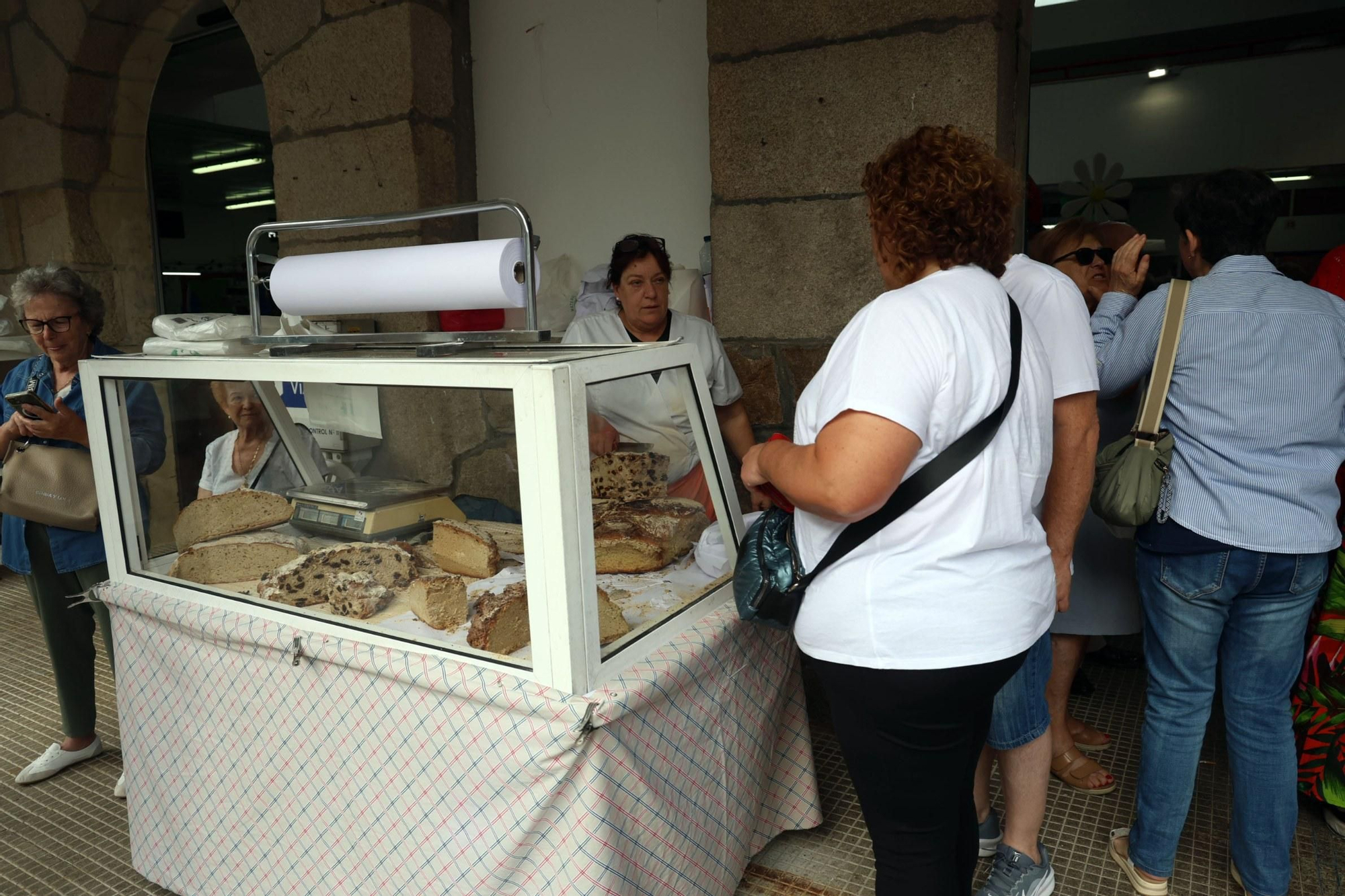 La plaza de abastos de Cambados vivió una gran jornada.