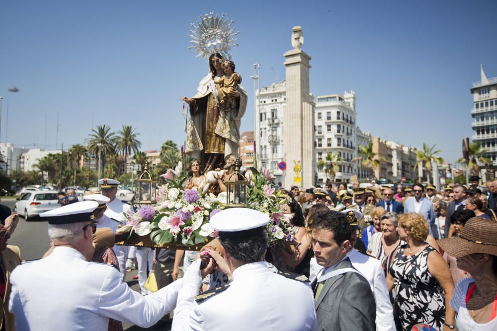 Procesión de la Virgen del Carmen en el Puerto de València