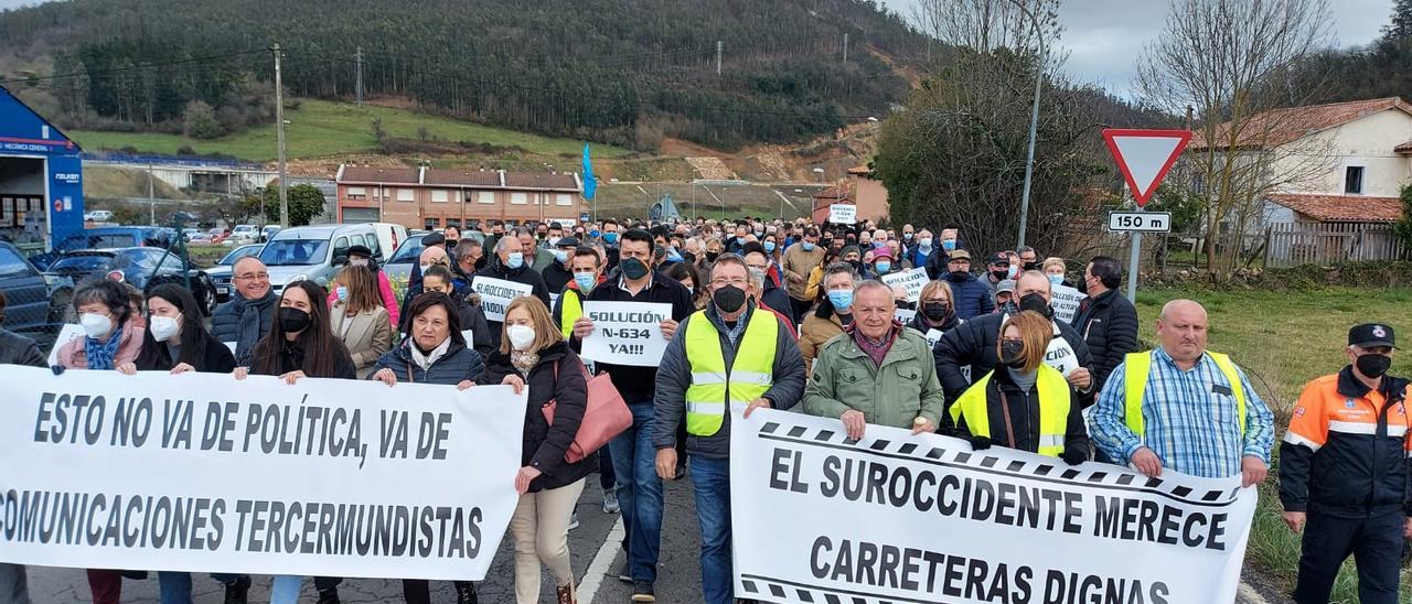 Concentración por el Suroccidente en Salas