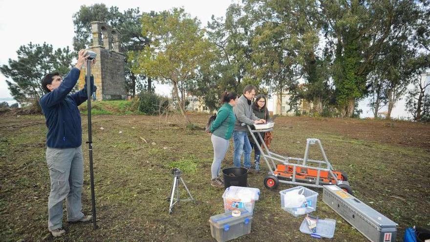 El georradar ayudará a explorar el subsuelo de Cálago en busca de estructuras primitivas. // I.A.