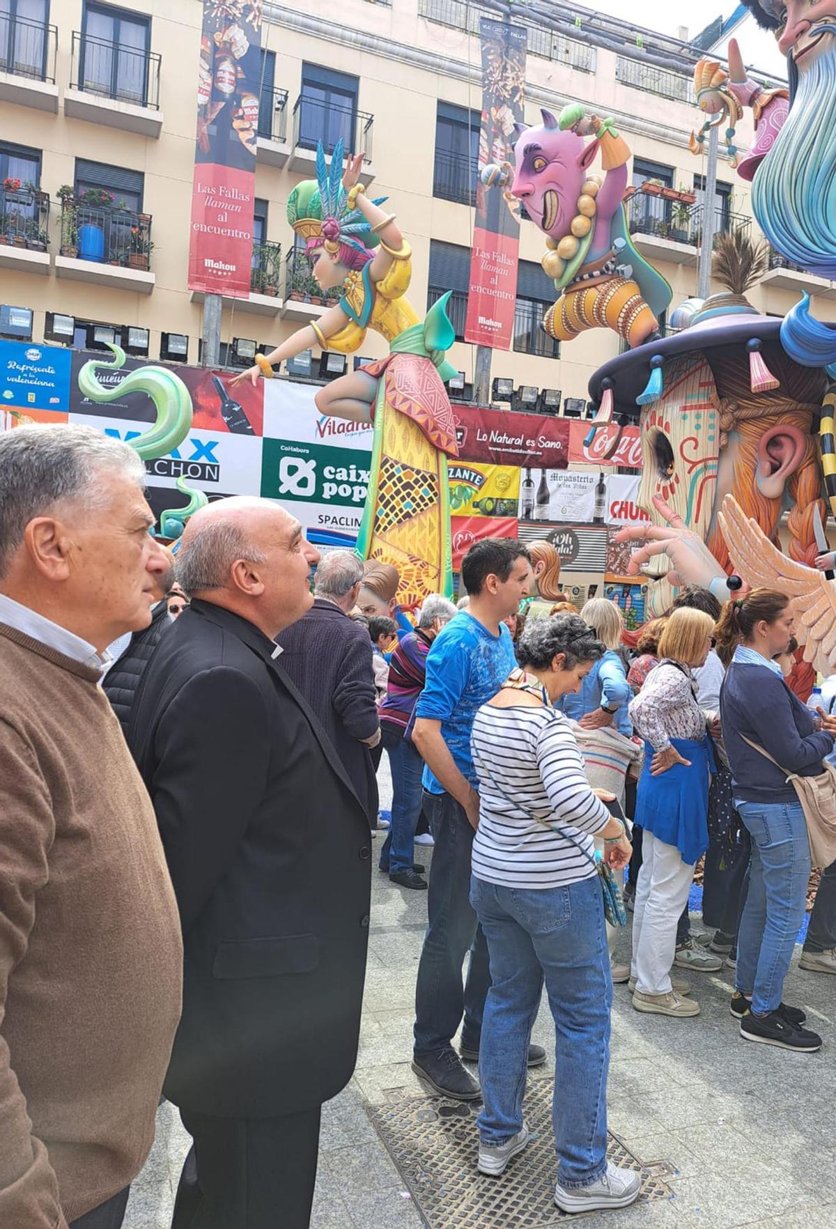 Benavent visita la falla de la Plaza del Pilar