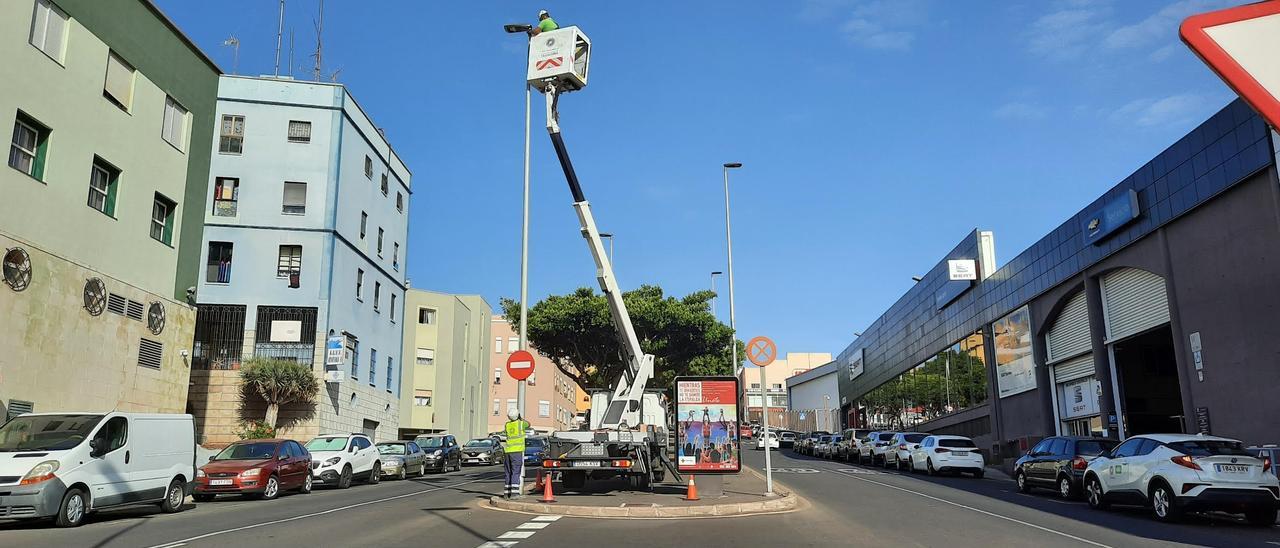 Cambio Luminarias en la Avenida de La Libertad