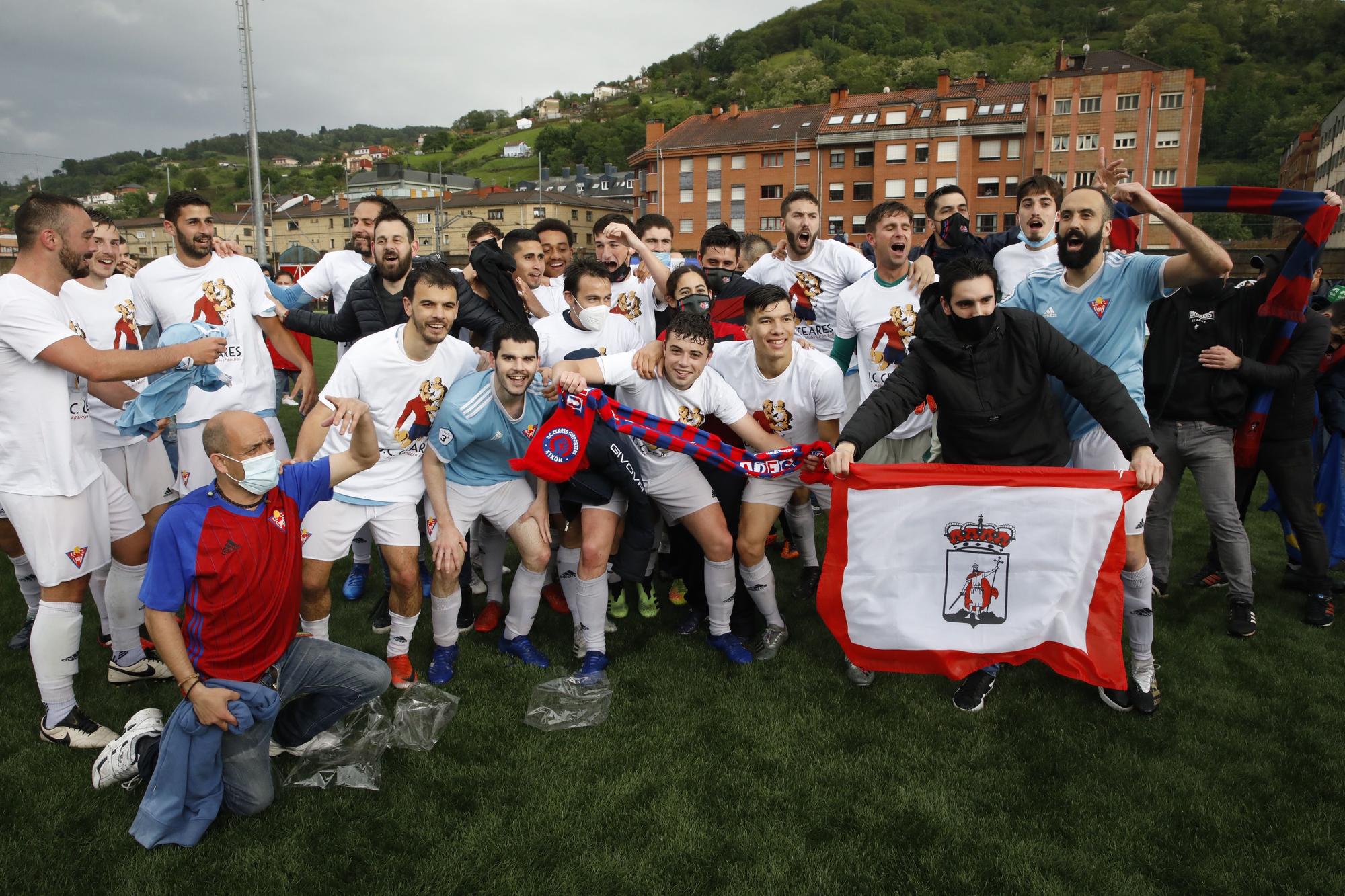 Las mejores imágenes de la jornada de Tercera División: Ceares y Llanera sacan un billete a Segunda RFEF