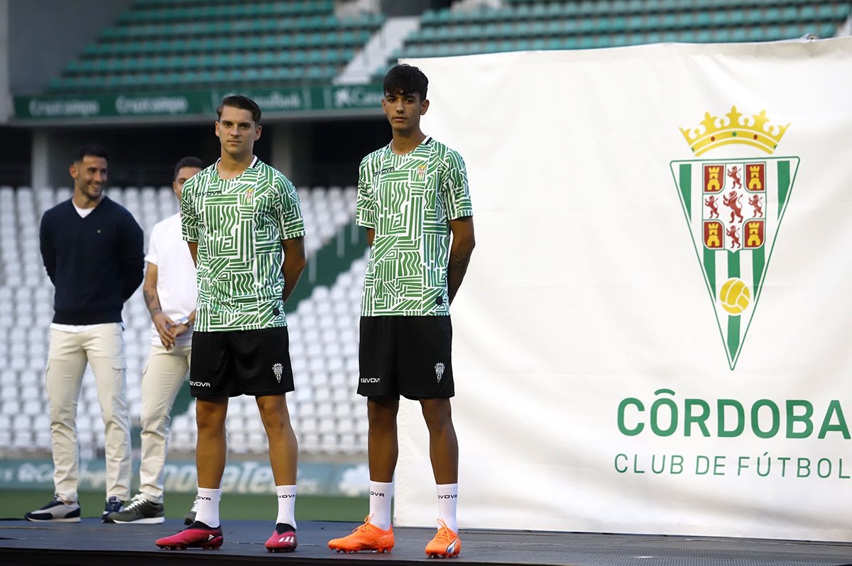 Presentación de las nuevas equipaciones del Córdoba CF