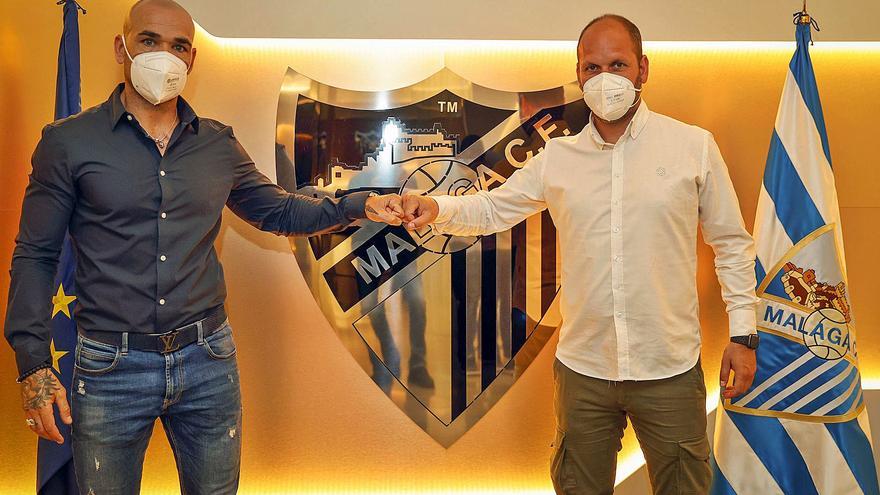 Manolo Gaspar, director deportivo, y José Alberto López, técnico blanquiazul, el día de su presentación.