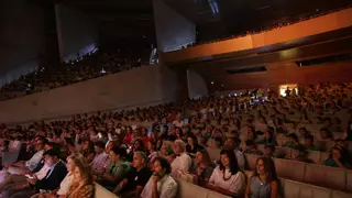 Cáceres ovaciona a sus escolares más 'valientes': "Estáis aprendiendo a decir 'no' al bullying"