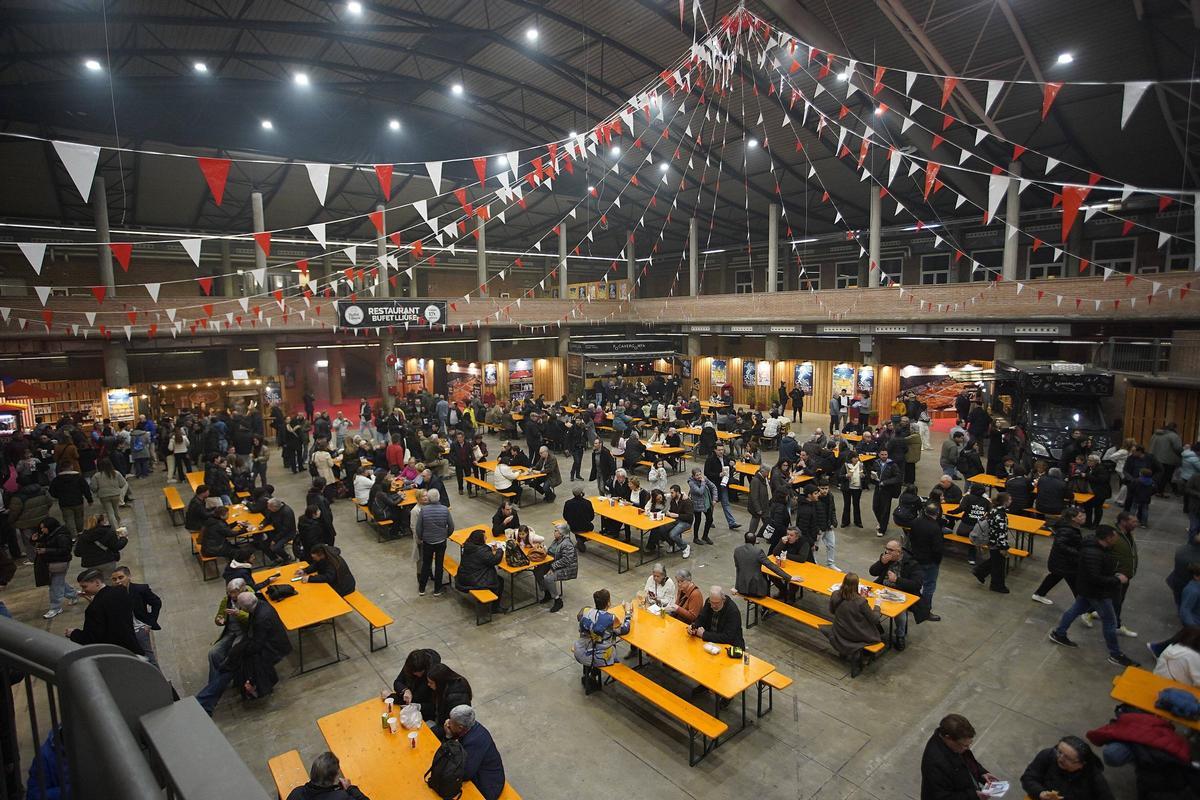 Les fotos de l'espectacle Blau del Festival del Circ de Girona 2026