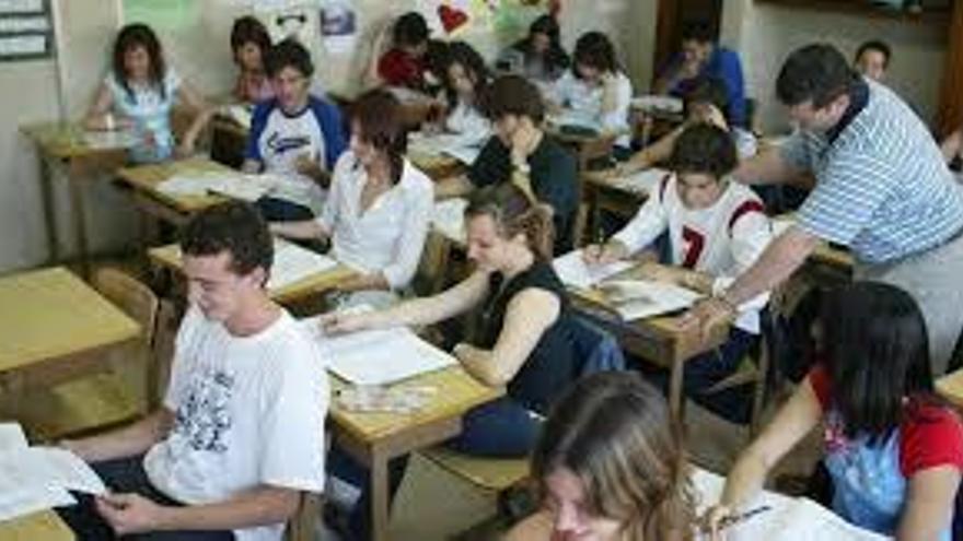 CCOO Aragón ve positivo que se negocien las horas lectivas de los docentes