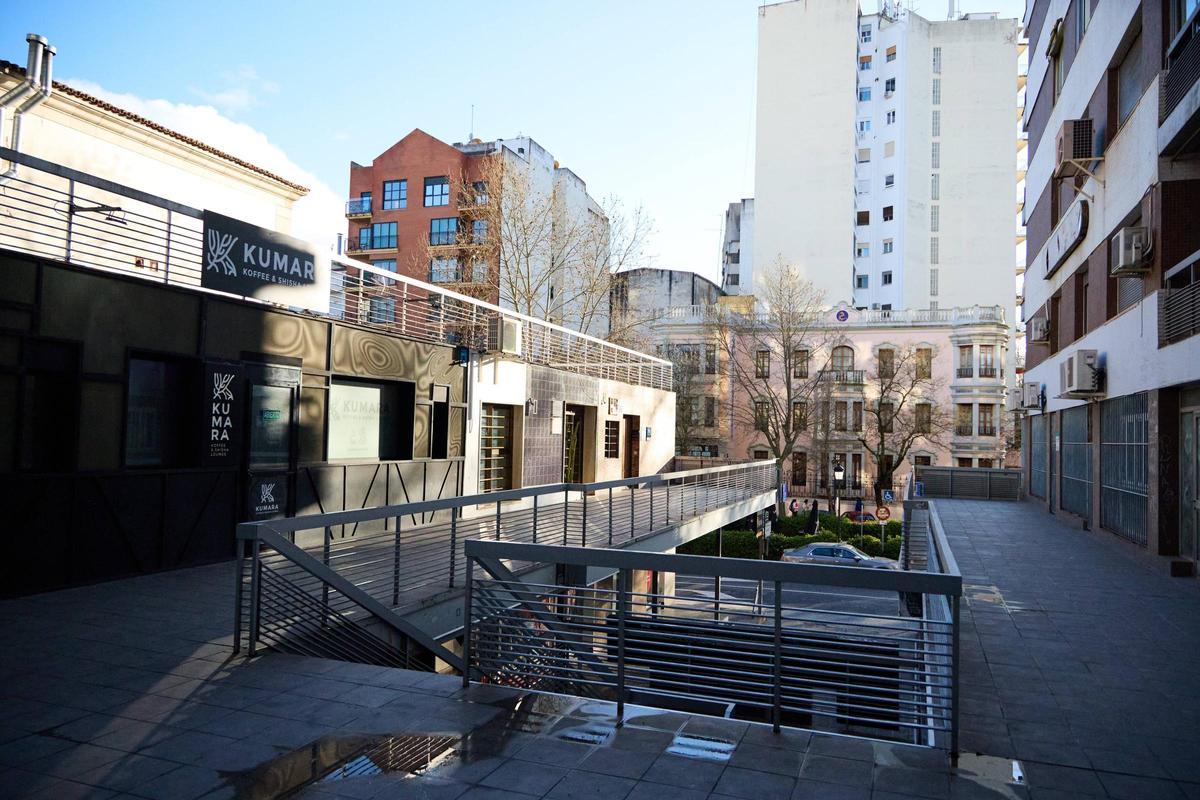 Galería | Así es la vida en el pasaje Norba de Cáceres Galería | Así es la vida en el pasaje Norba de Cáceres