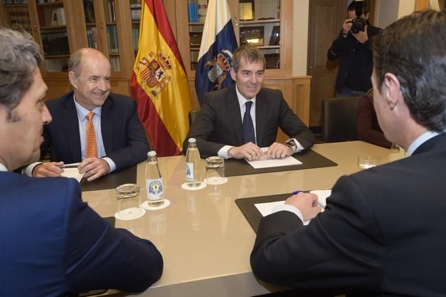 Reunión entre José Manuel Soria y Fernando Clavijo