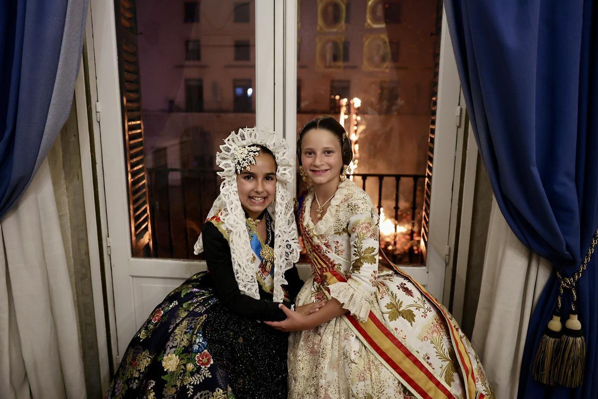 Carmen y Marta se despiden de Alicante con la ceremonia del fuego
