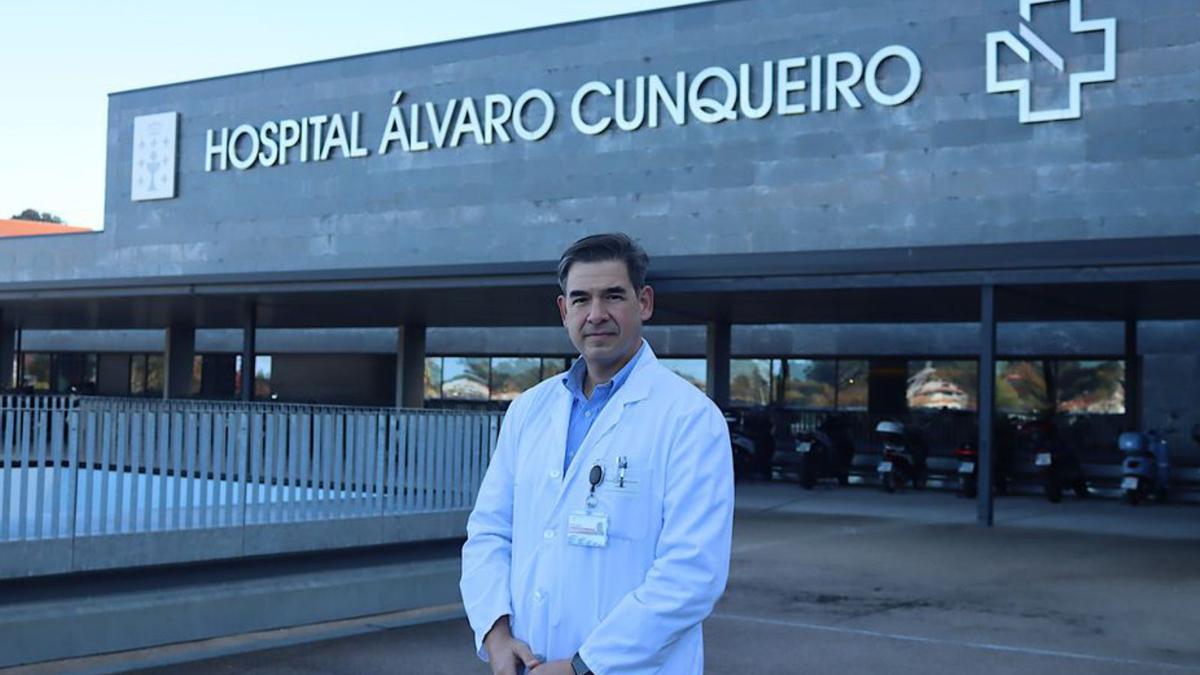El urólogo del Cunqueiro Carlos Müller, coordinador del proyecto.