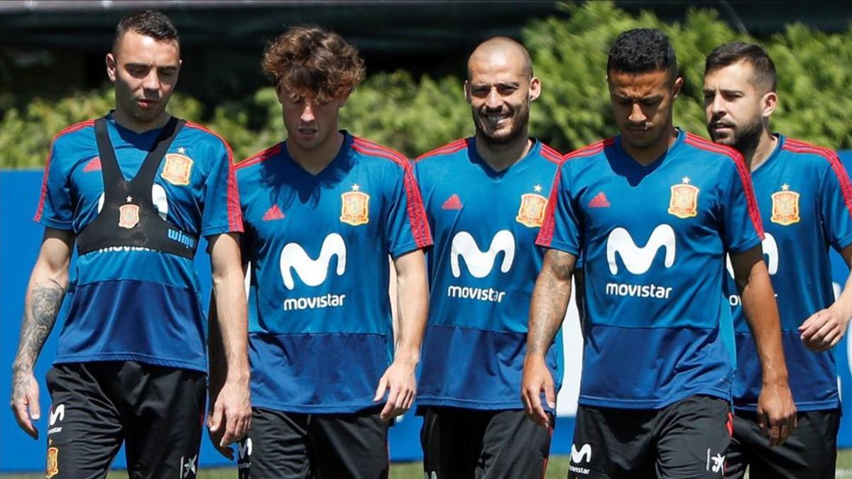 Los jugadores de la selección española Iago Aspas, Álvaro Odriozola, David Silva, Rodrigo y Jordi Alba en un entrenamiento