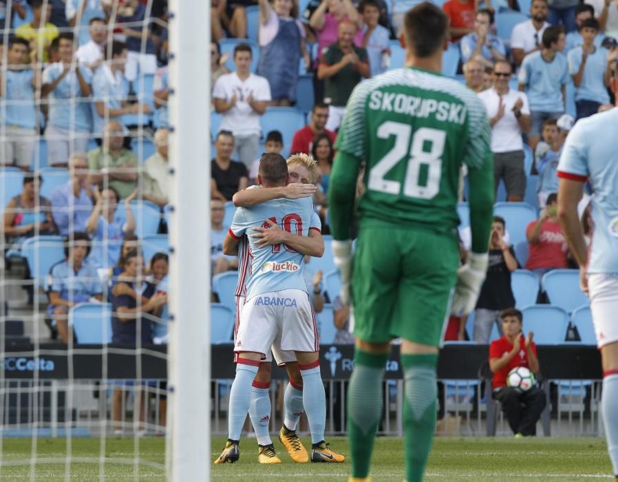 El Celta golea a la Roma con dobletes de Iago Aspas y Pione Sisto.